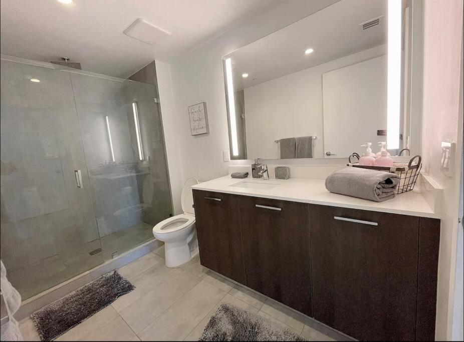 Gorgeous 2Br/2Bth In The Heart Of Miami Apartman Kültér fotó